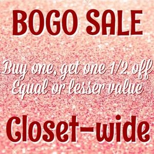 🌟👛 BOGO 1/2 off sale! 👛🌟